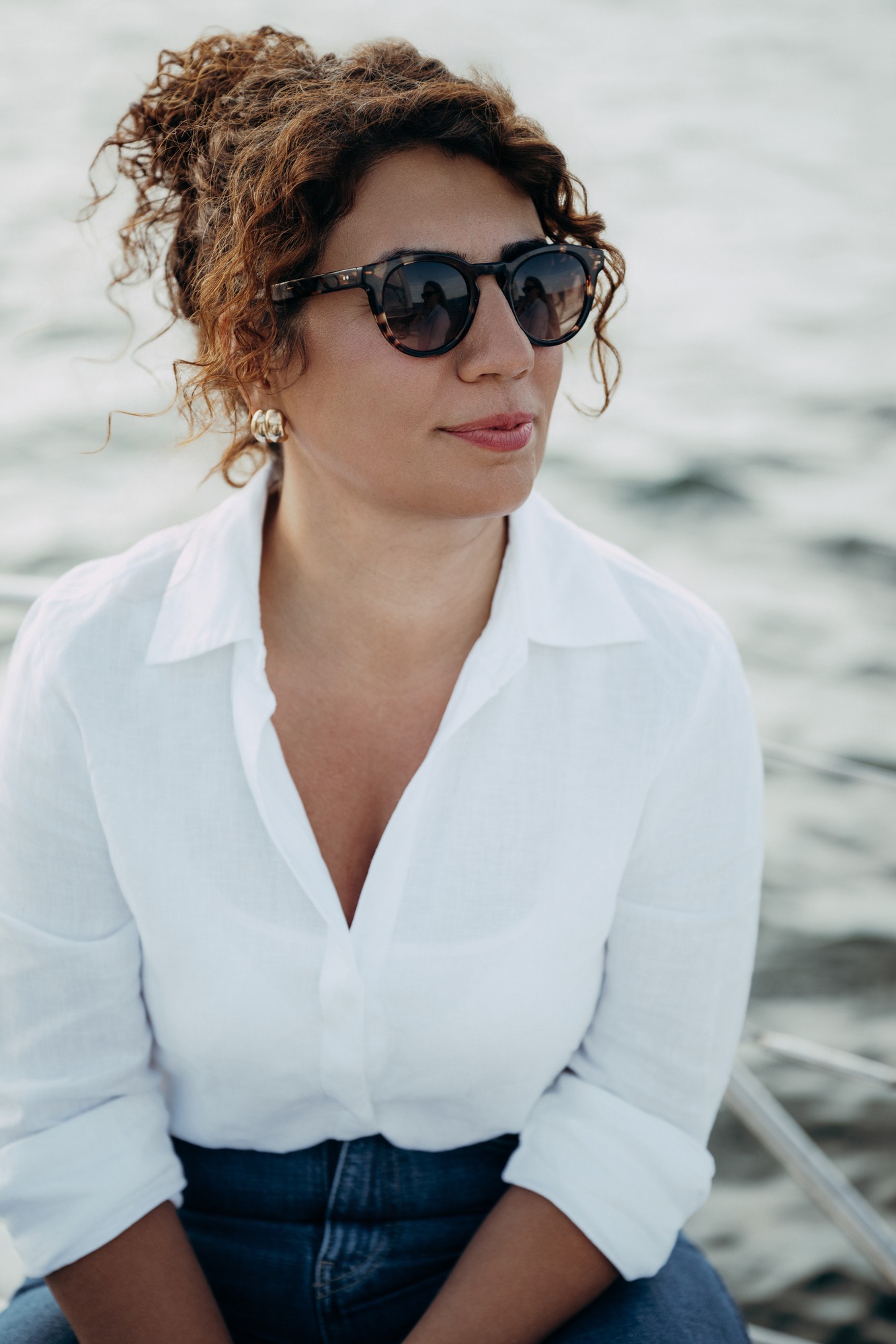 Rechtsanwältin Shahrzad Dahaghin-Zimon beim Segeln